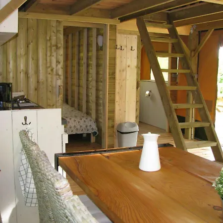 컨트리하우스 Domaine Audubert 생트 앙토낭